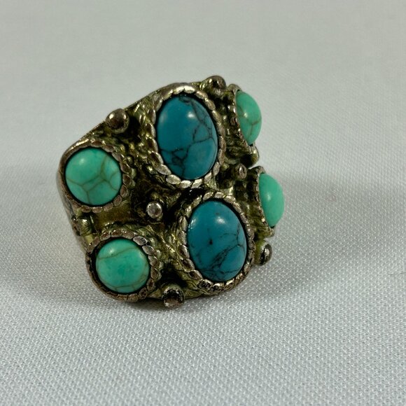 Chunky Silver Tone Faux Turquoise Statement Ring Size 8 Southwestern - Picture 2 of 9